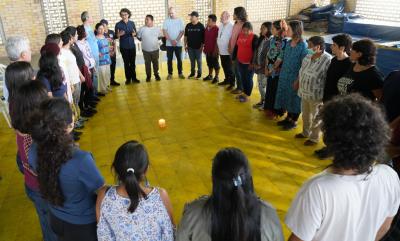  image linking to El afecto, un pilar fundamental en la construcción de redes comunitarias en Latinomérica 