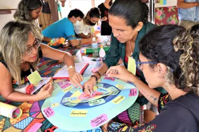 Workshop held during the preparations for the Amazon Community Networks School. Photo: Projeto Saúde e Alegria. image linking to Local Access: How are grassroots communities promoting digital inclusion?